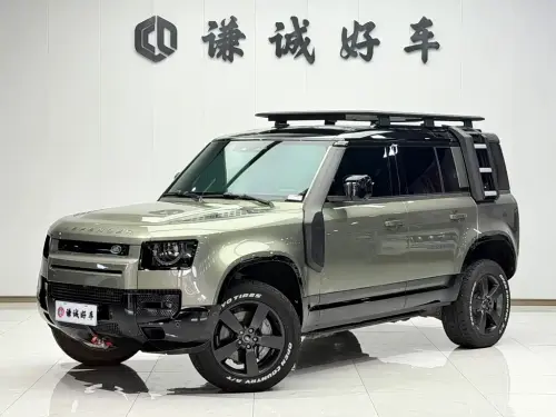 Land Rover Defender, 2023