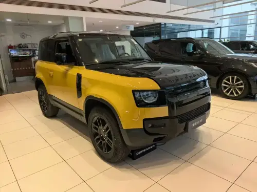 Land Rover Defender, 2026