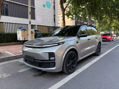 Li Auto L8, 2023