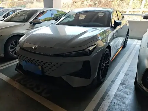Changan UNI-V, 2025