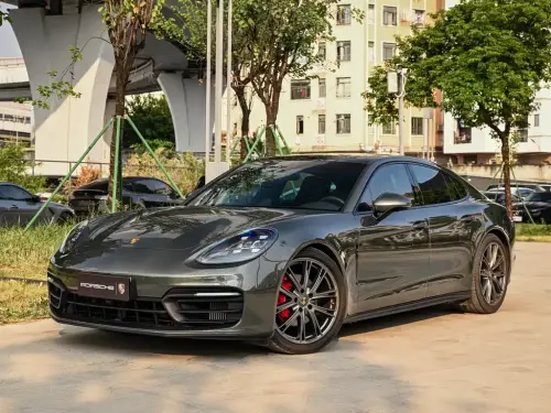 Porsche Panamera, 2022