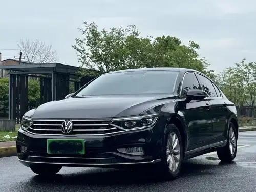 Volkswagen Magotan, 2023