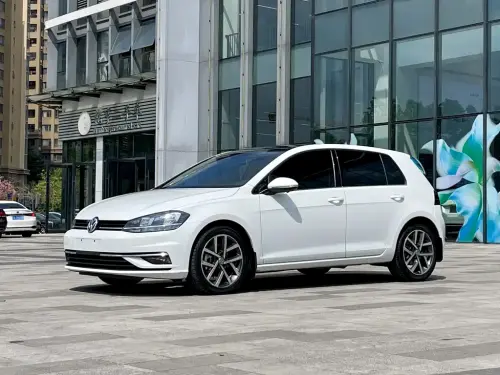 Volkswagen Golf, 2020
