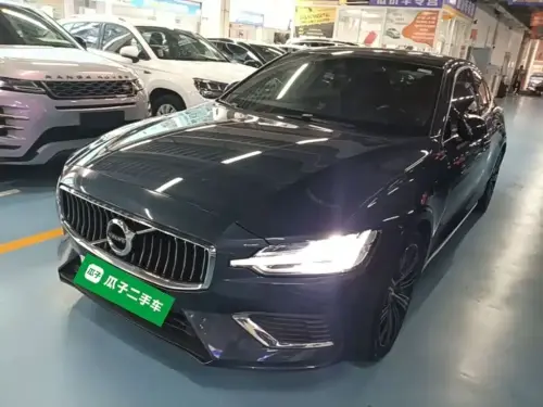 Volvo S60, 2022