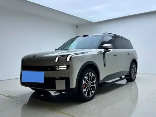 Lynk & Co 900, 2025