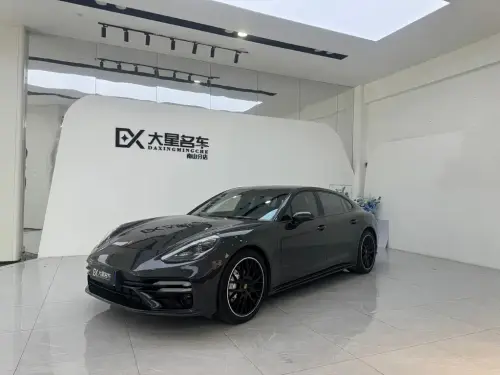 Porsche Panamera, 2021