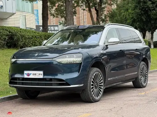 AITO M9, 2025