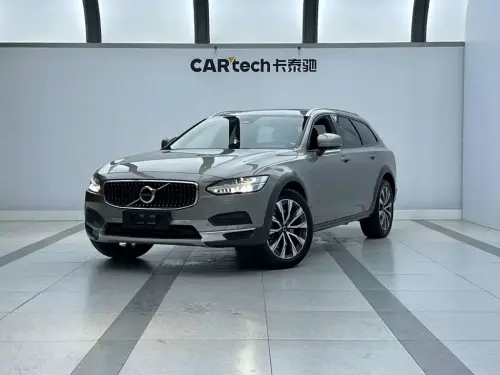 Volvo V90, 2023