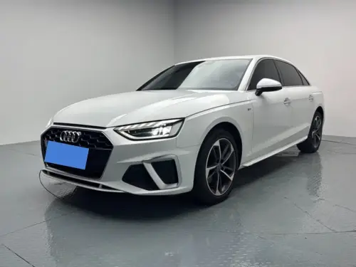 Audi A4, 2022