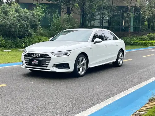 Audi A4, 2021