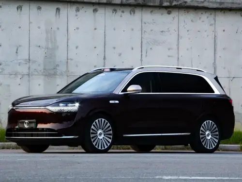 AITO M9, 2025
