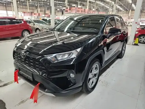 Toyota RAV4, 2023