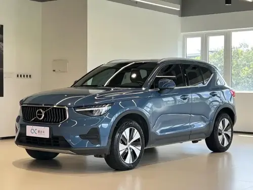 Volvo XC40, 2024