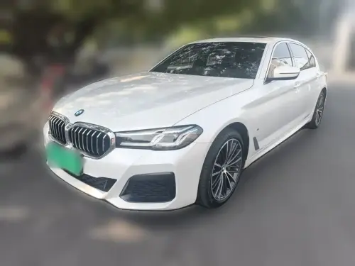 BMW 5-Series, 2021