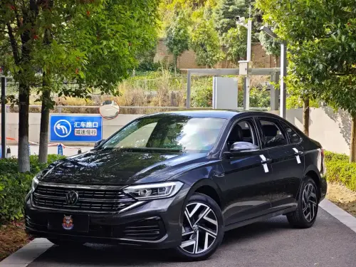 Volkswagen Sagitar, 2023