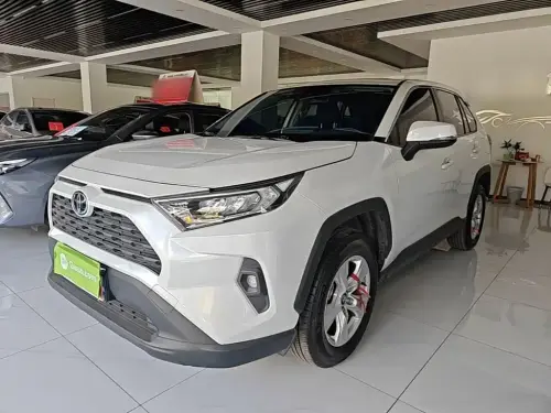 Toyota RAV4, 2025