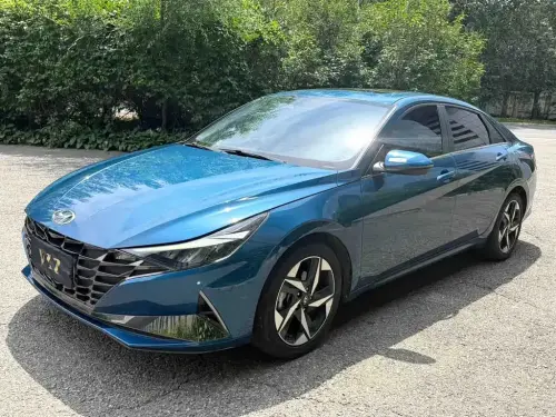 Hyundai Elantra, 2022