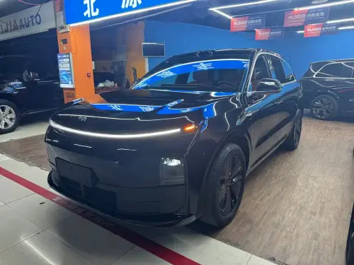 Li Auto L6, 2025