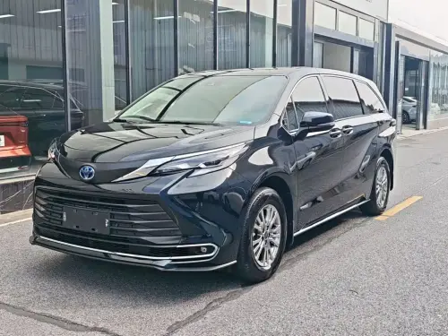 Toyota Sienna, 2024
