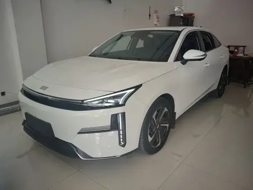 Geely Galaxy L6, 2024