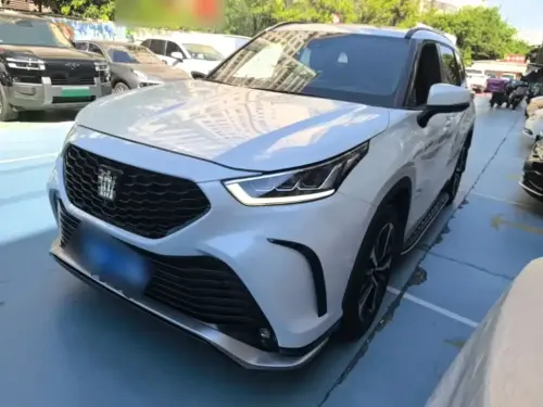 Toyota Crown Kluger, 2021