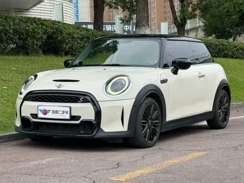Mini MINI, 2021