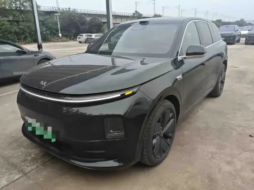 Li Auto L6, 2025