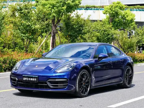 Porsche Panamera, 2023