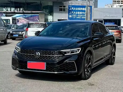 Volkswagen Passat, 2025