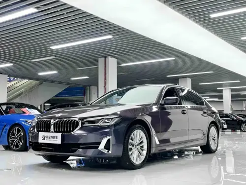 BMW 5-Series, 2023