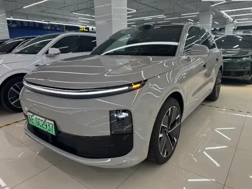 Li Auto L6, 2025