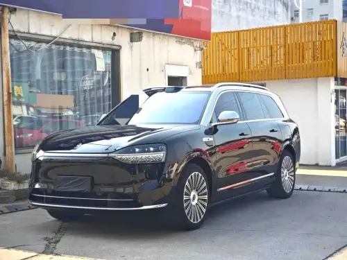 AITO M9, 2025