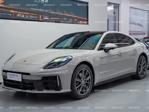 Porsche Panamera, 2025