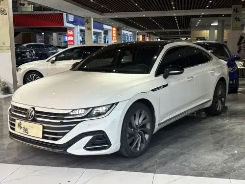 Volkswagen CC, 2024