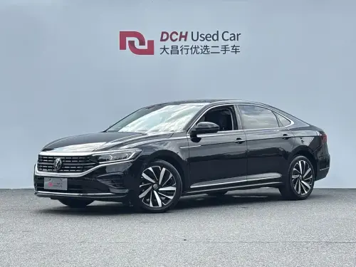 Volkswagen Passat, 2023