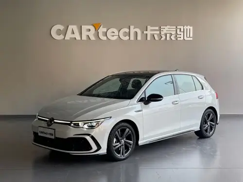 Volkswagen Golf, 2025