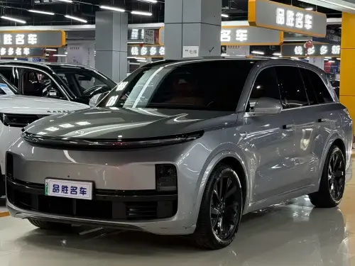 Li Auto L8, 2022