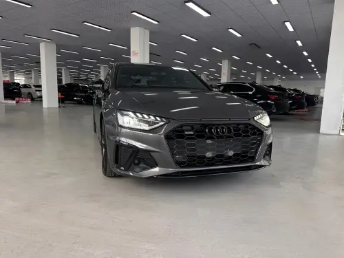 Audi A4, 2023