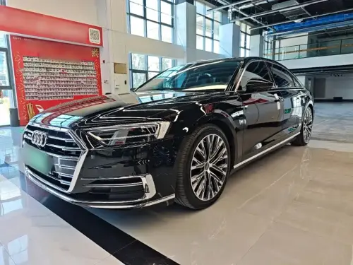 Audi A8, 2022
