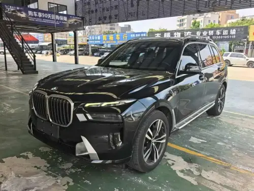 BMW X7, 2024