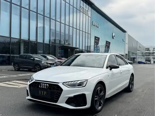 Audi A4, 2022