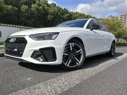 Audi A4, 2023