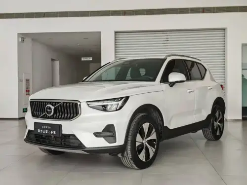 Volvo XC40, 2024