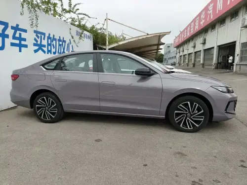 Volkswagen Lavida, 2025