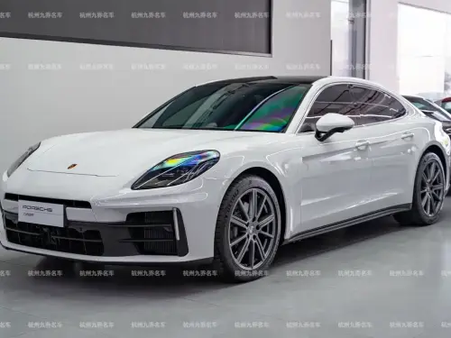 Porsche Panamera, 2024