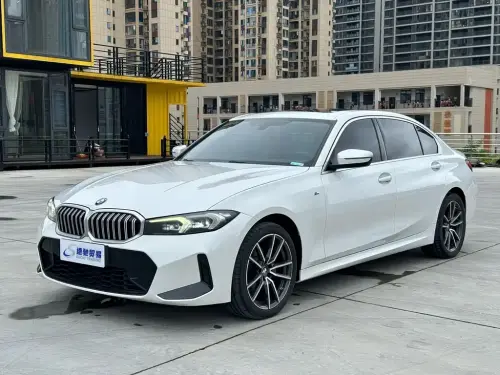 BMW 3-Series, 2023