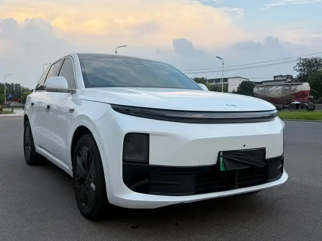 Li Auto L6, 2024