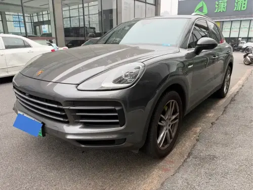 Porsche Cayenne, 2022