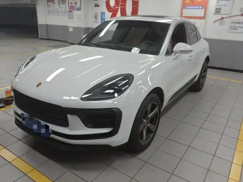 Porsche Macan, 2025