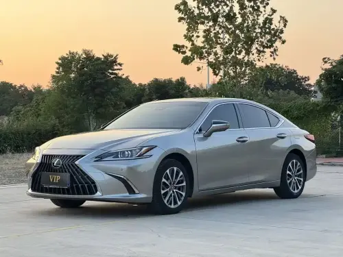 Lexus ES, 2024